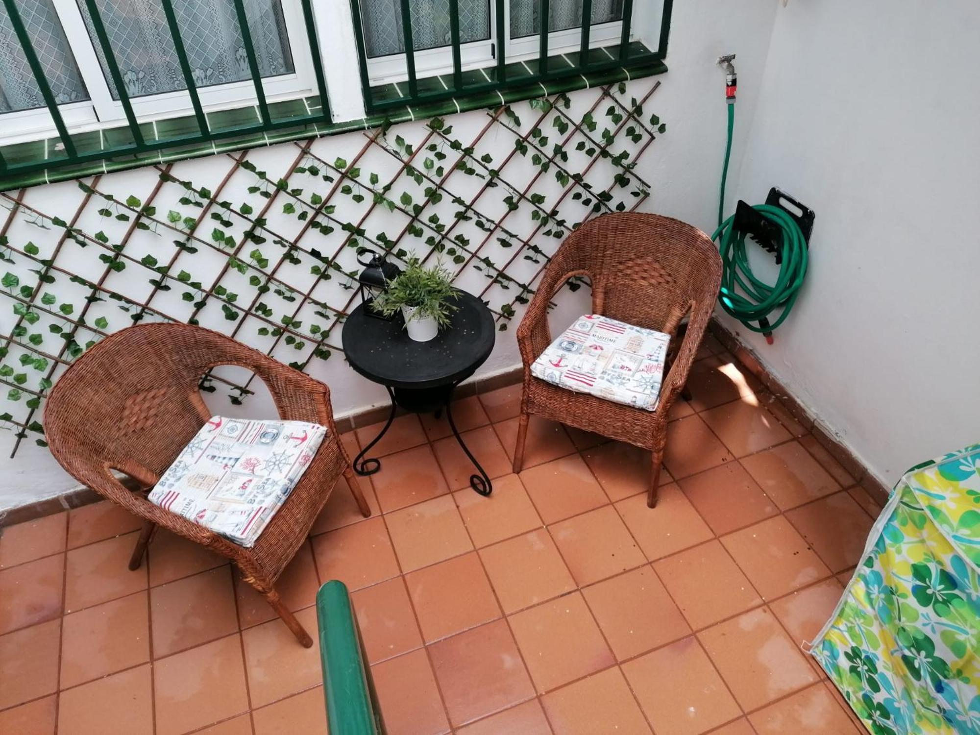 Habitacion Matrimonial En Un Bajo Bano Compartido Areas Compartidas Abades  Exterior photo